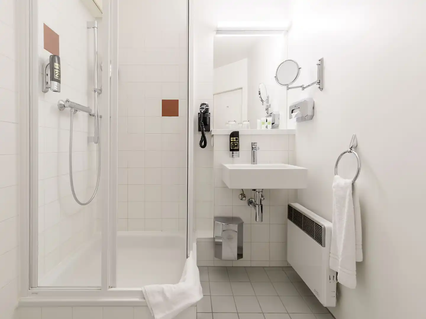 AZIMUT Hotel Vienna Badezimmer