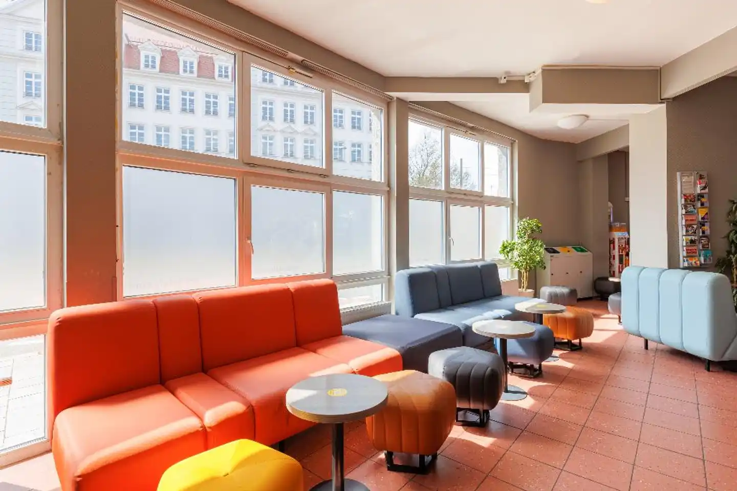 A & O München Hackerbrücke Lobby