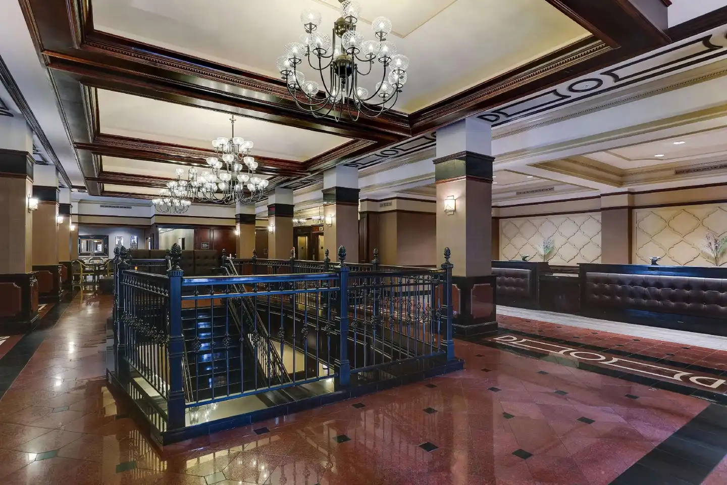 Drury Inn & Suites New Orleans Lobby