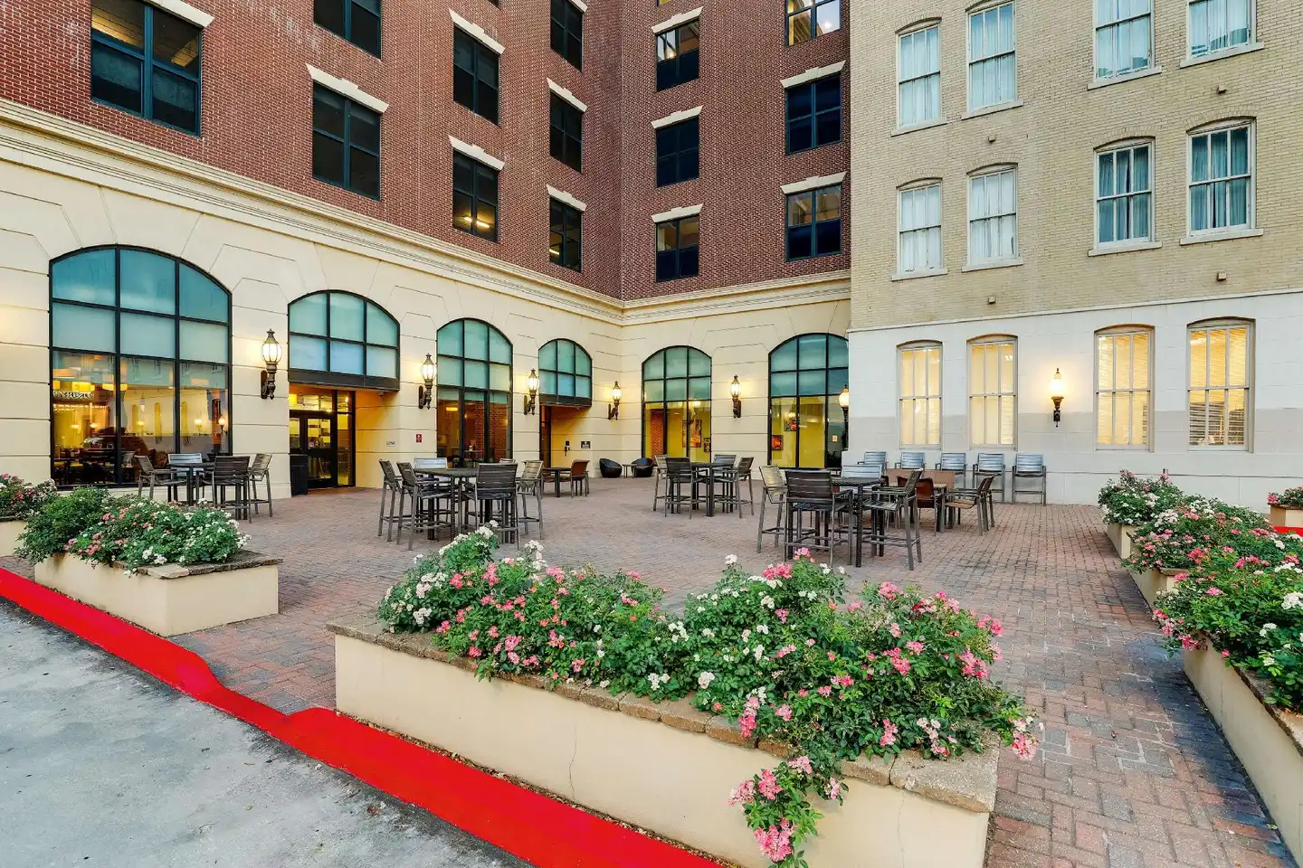 Drury Inn & Suites New Orleans Aussenansicht