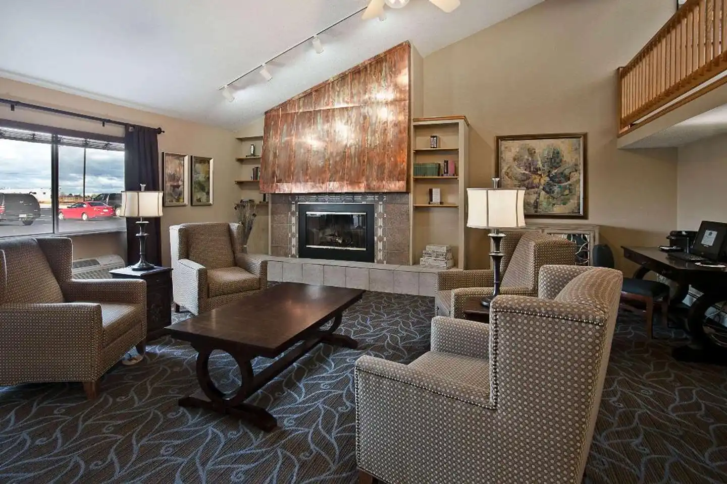 AmericInn by Wyndham Bay City Lobby