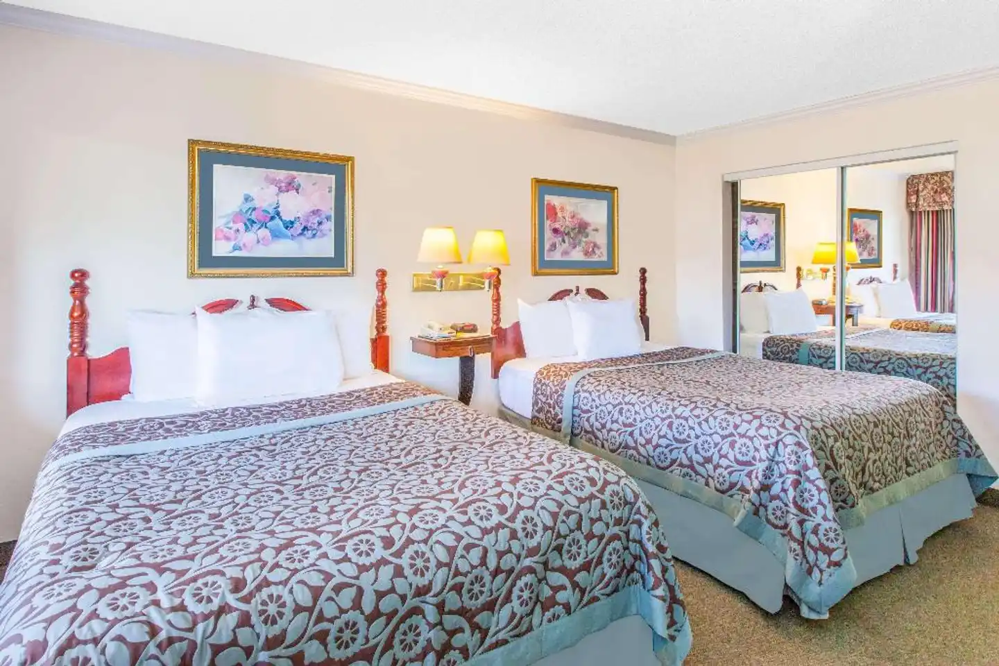 Days Inn by Wyndham Camarillo - Ventura Wohnbeispiel