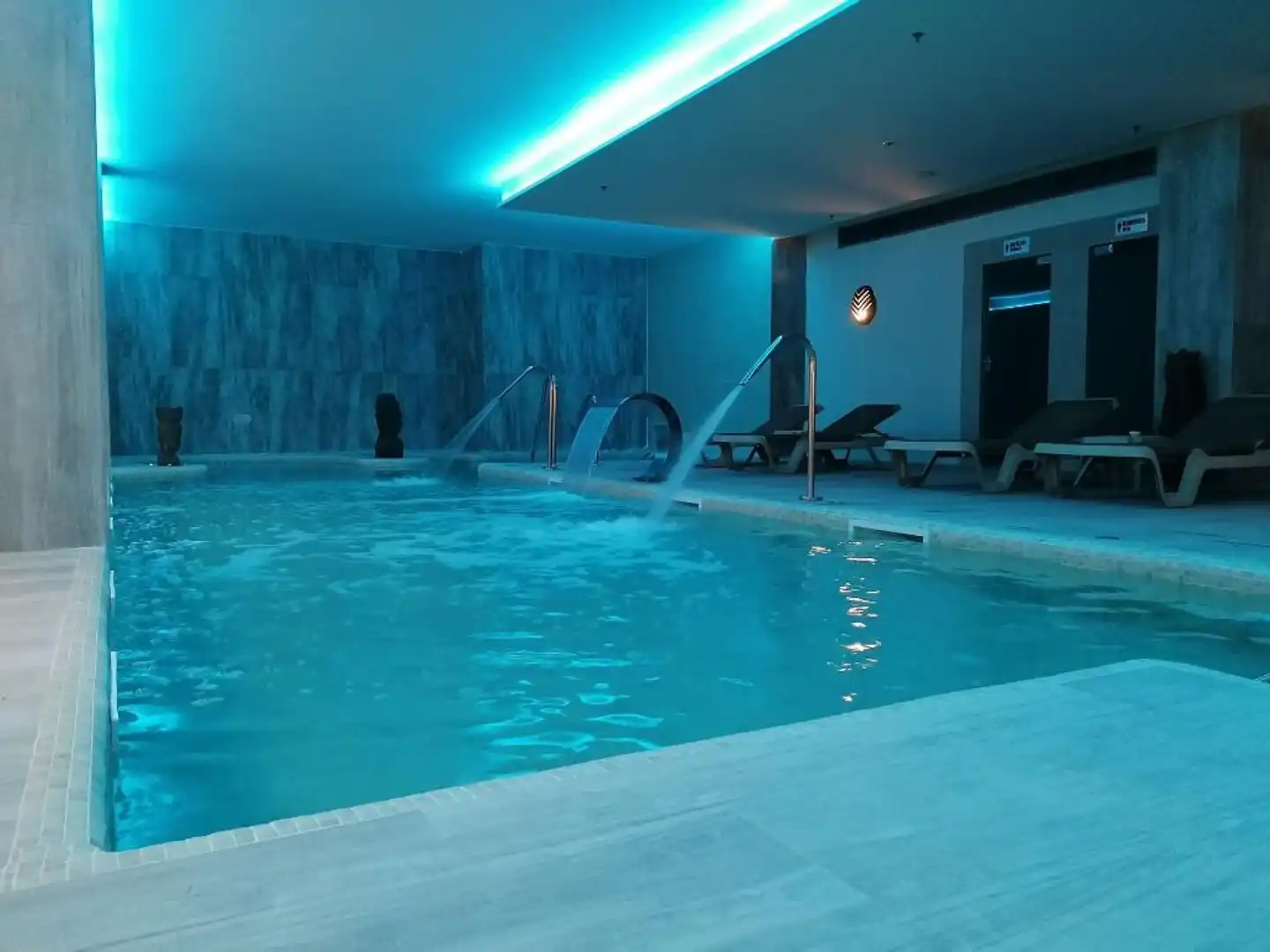 Hotel Cádiz Bahía Hallenbad