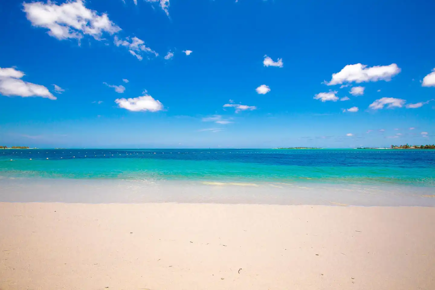 Breezes Resort & Spa, Bahamas Strand