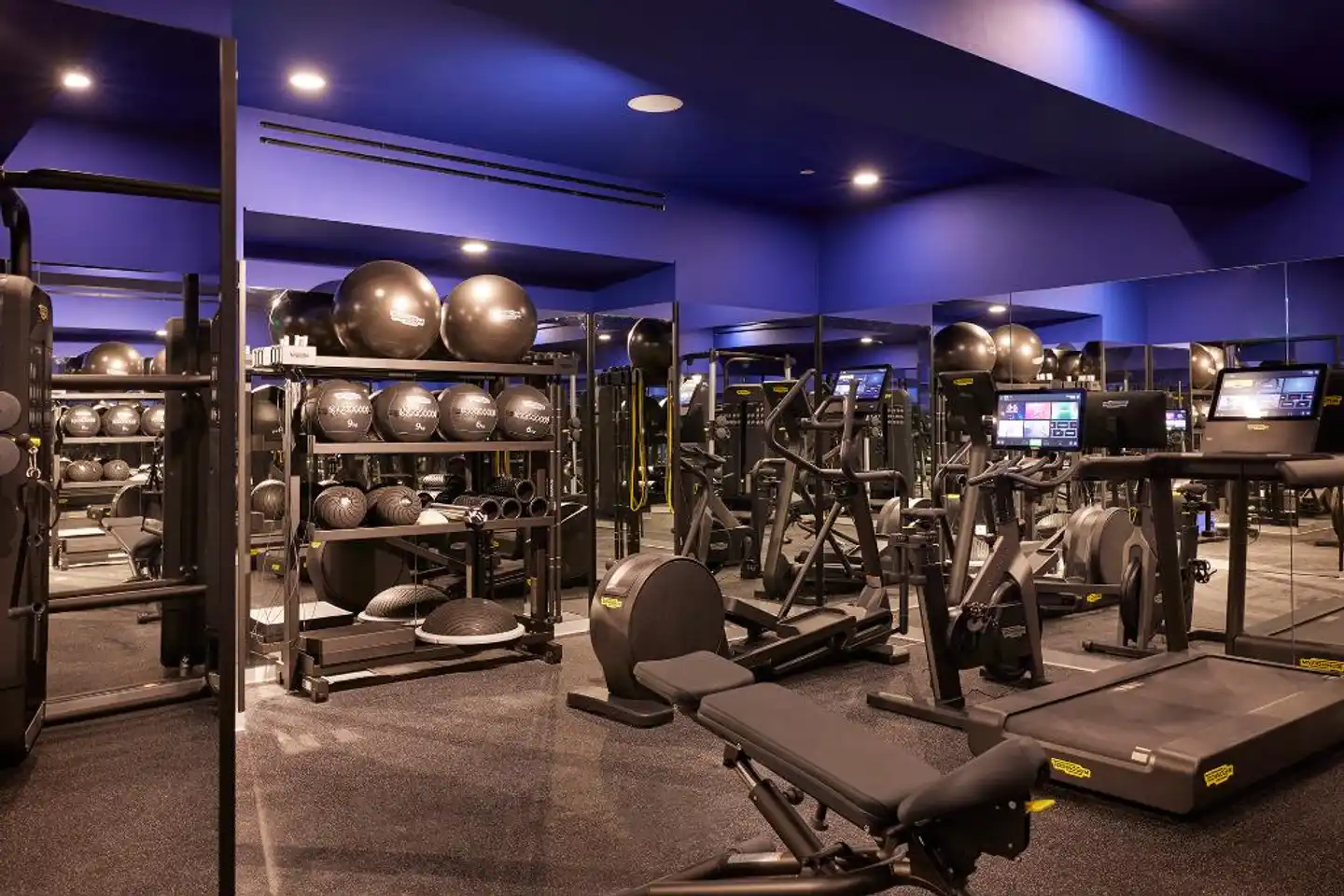 Fresh Hotel Sport und Entertainment