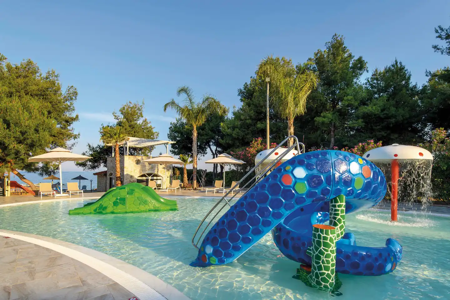 Portes Beach Pool