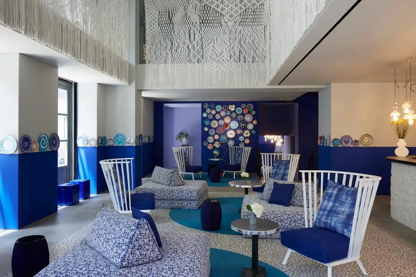 Fresh Hotel Lobby