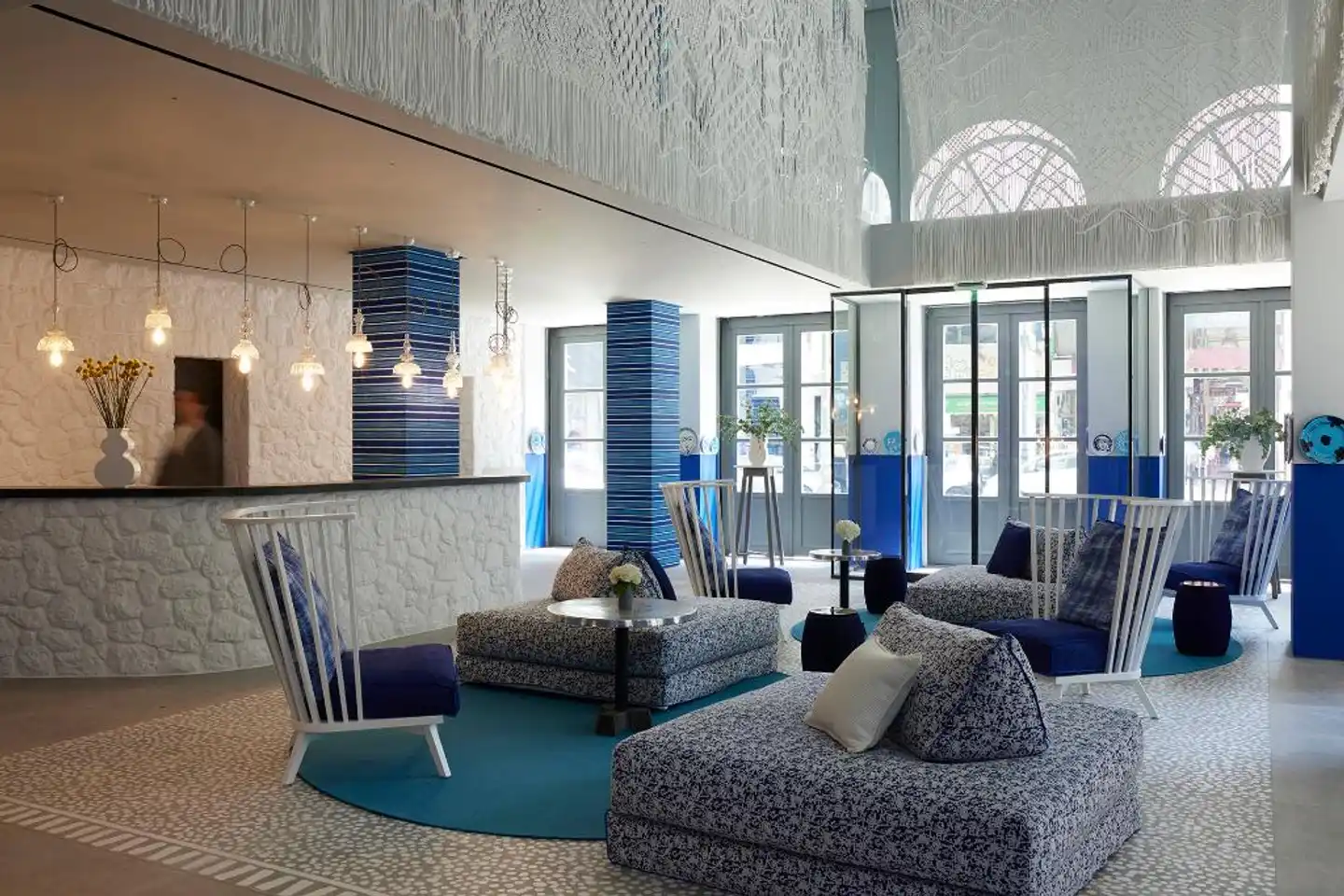 Fresh Hotel Lobby