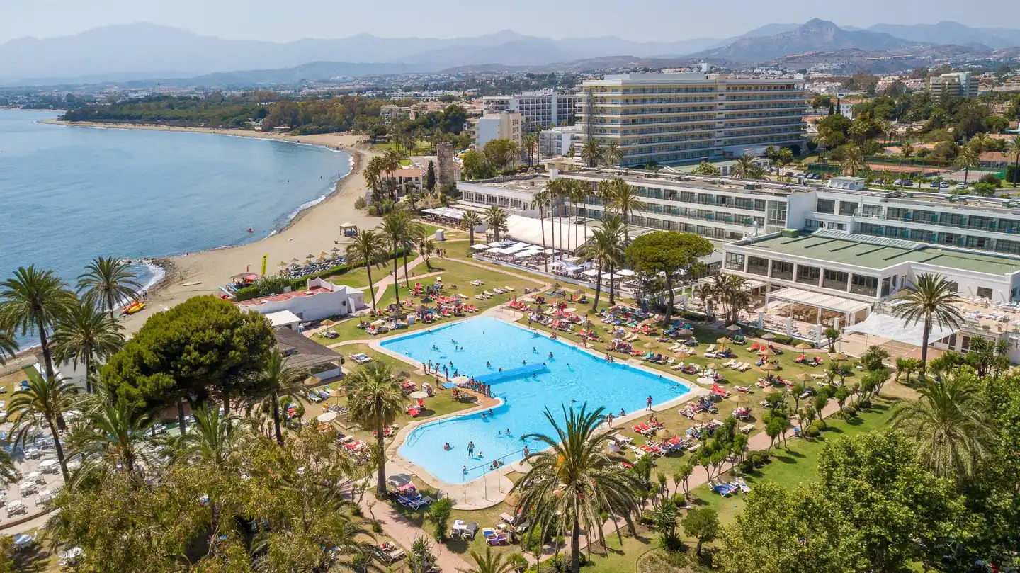 Sol Marbella Estepona · Atalaya Park Pool