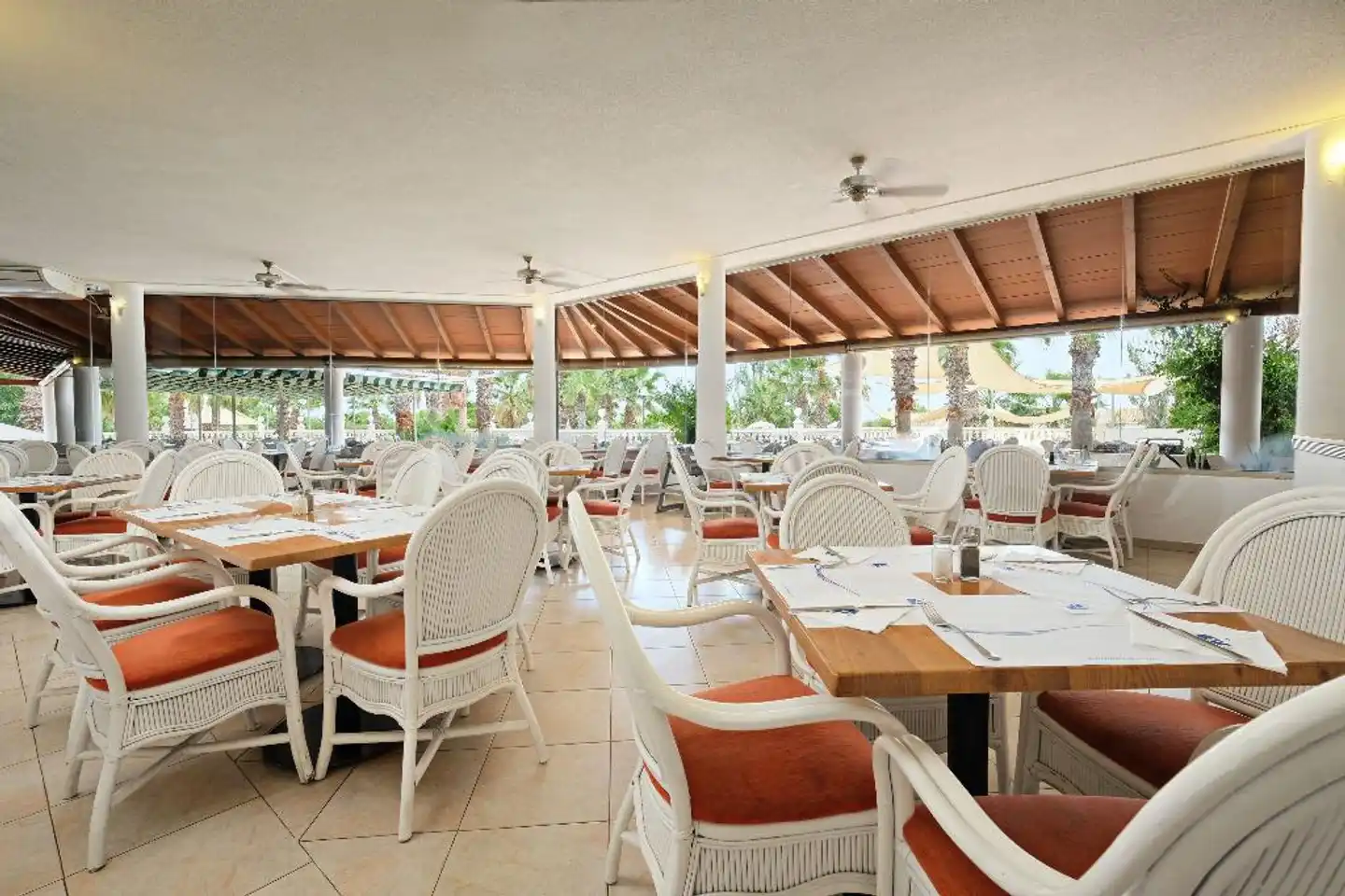 Marina Parc by Mij Restaurant