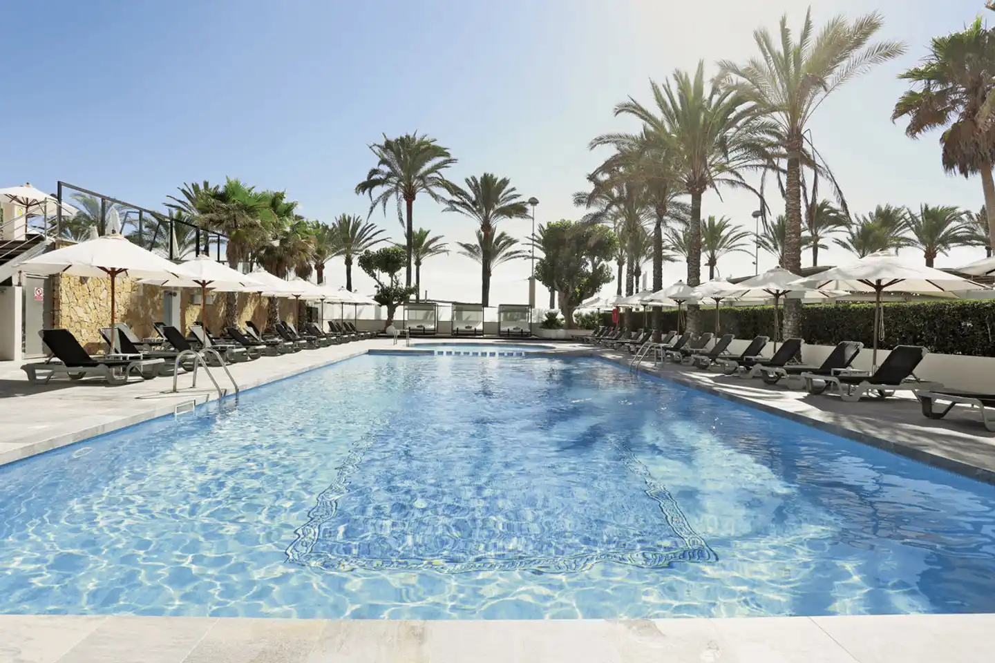 Playa Golf Pool