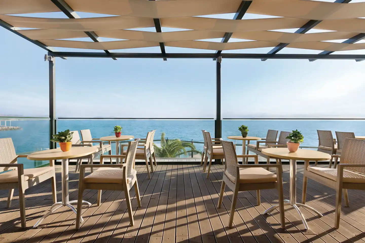 Ramada Athens Attica Riviera Terrasse
