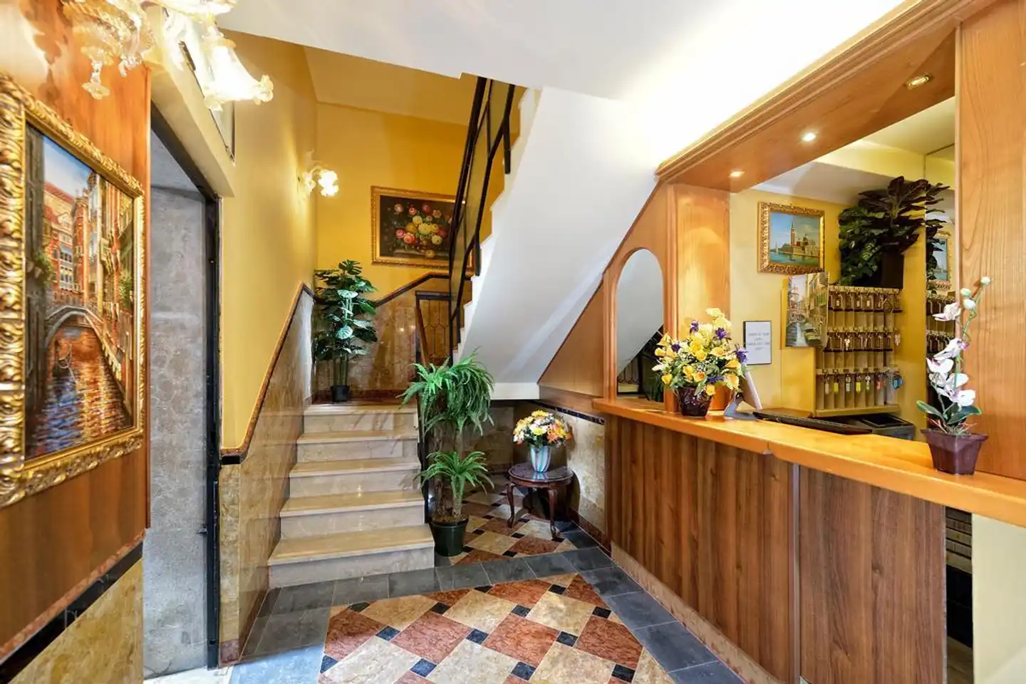 Citta di Milano Lobby