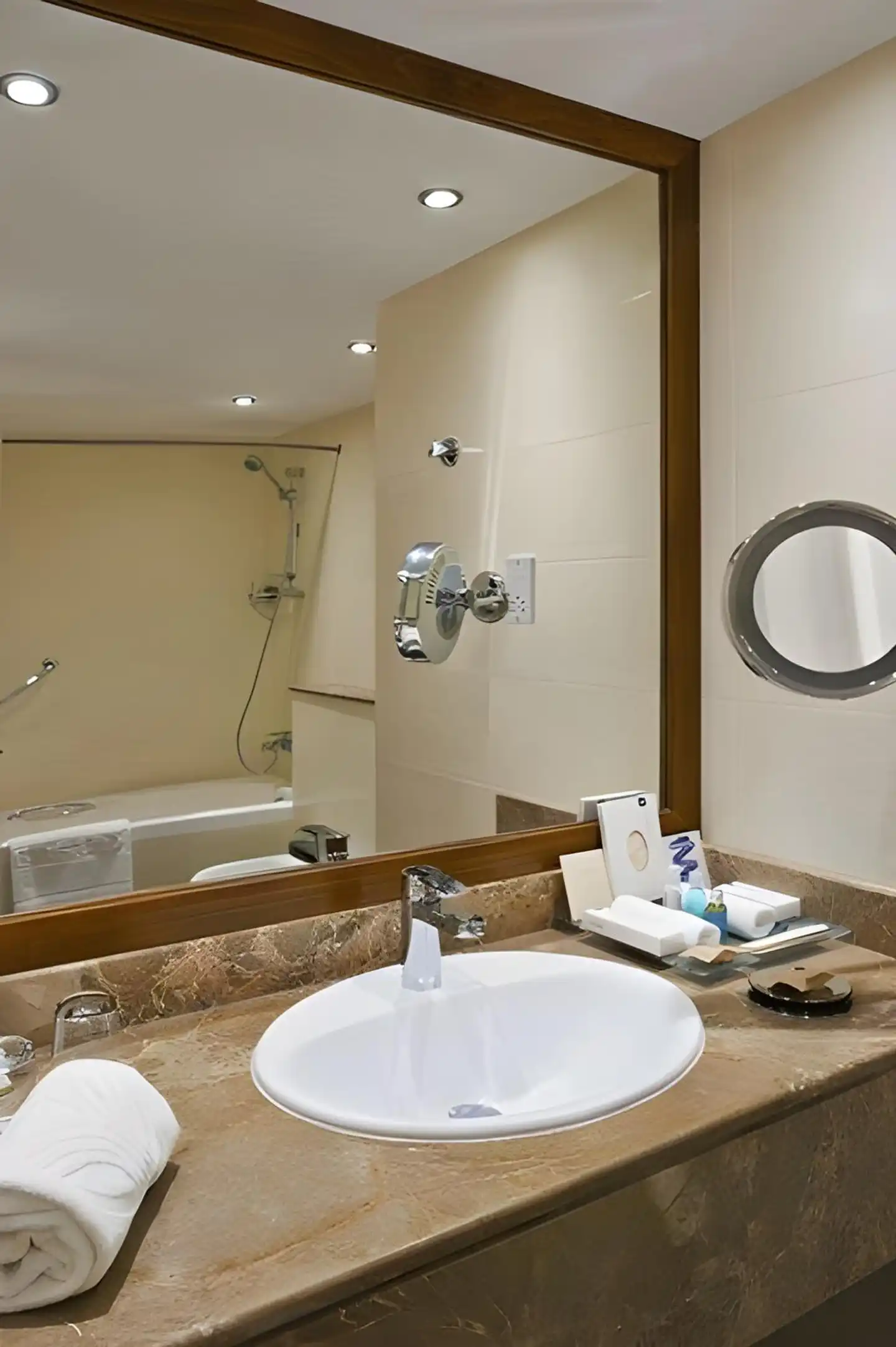 Jumeira Rotana Badezimmer