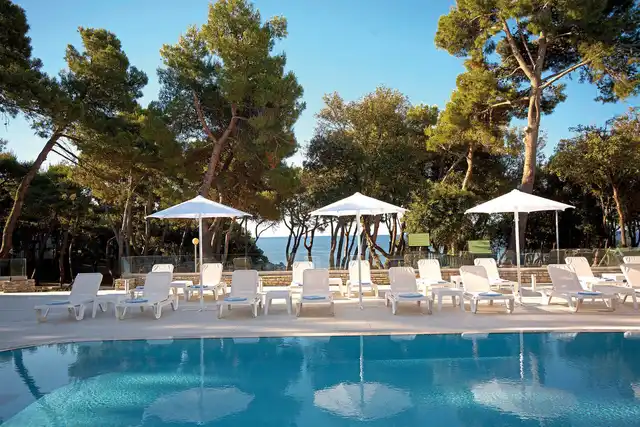 Park Plaza Arena Pool