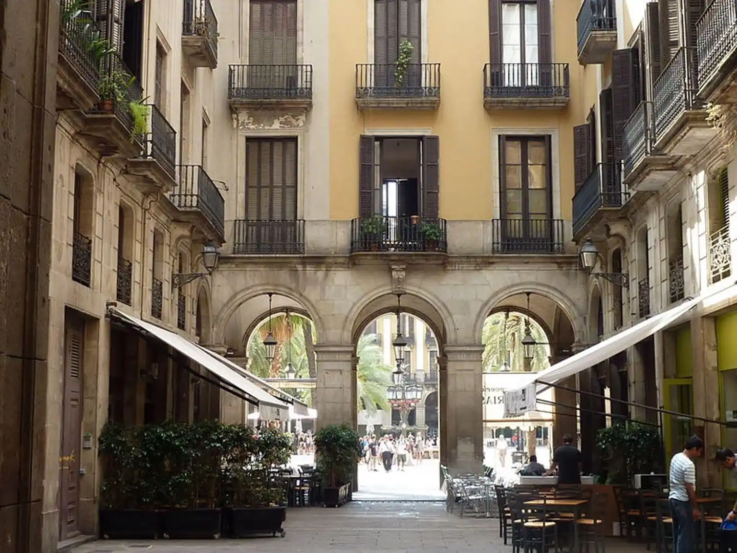 Roma Reial Aussenansicht