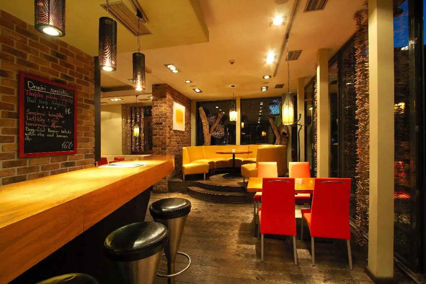 Absolutum Hotel Bar