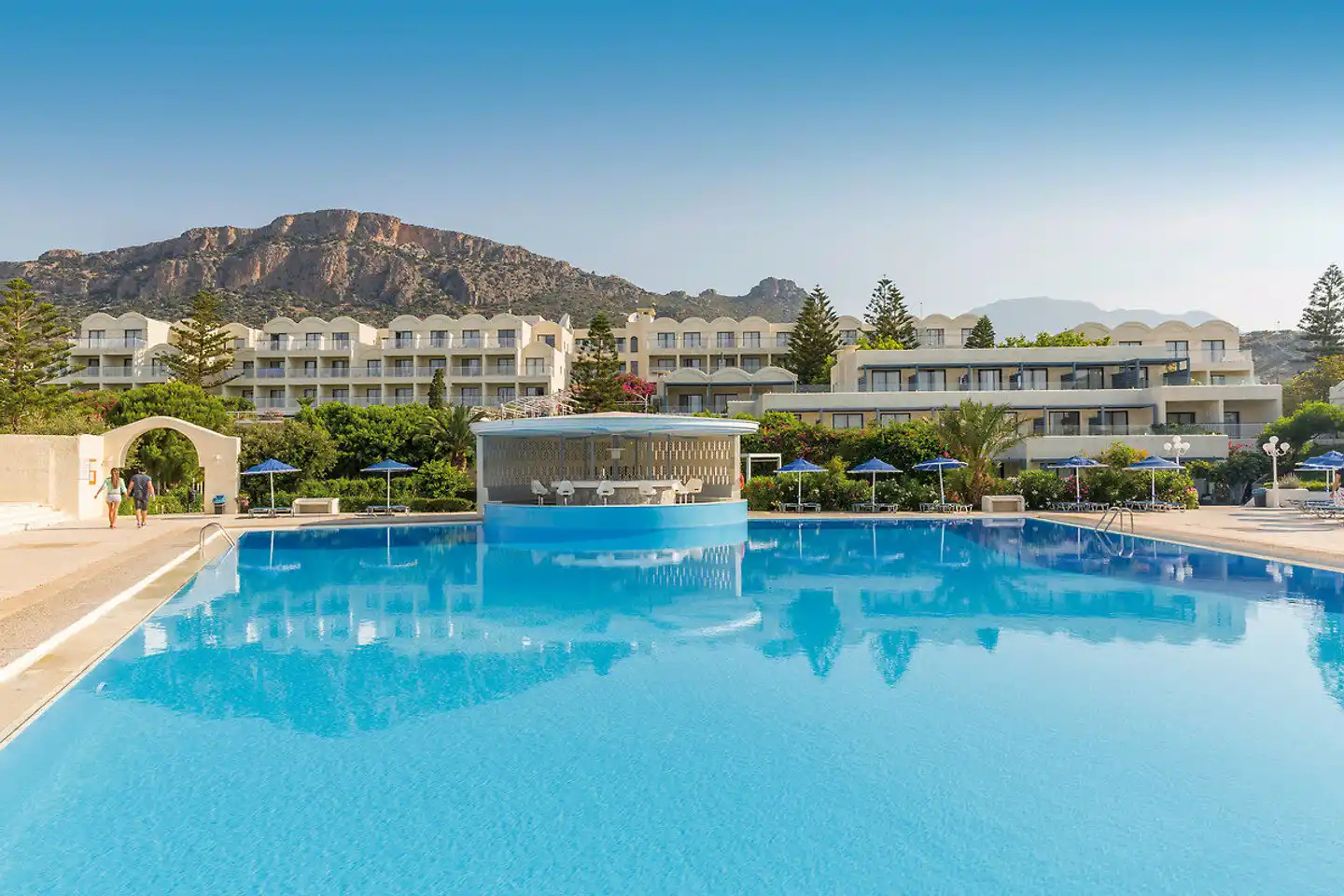 Mare Blue Pool