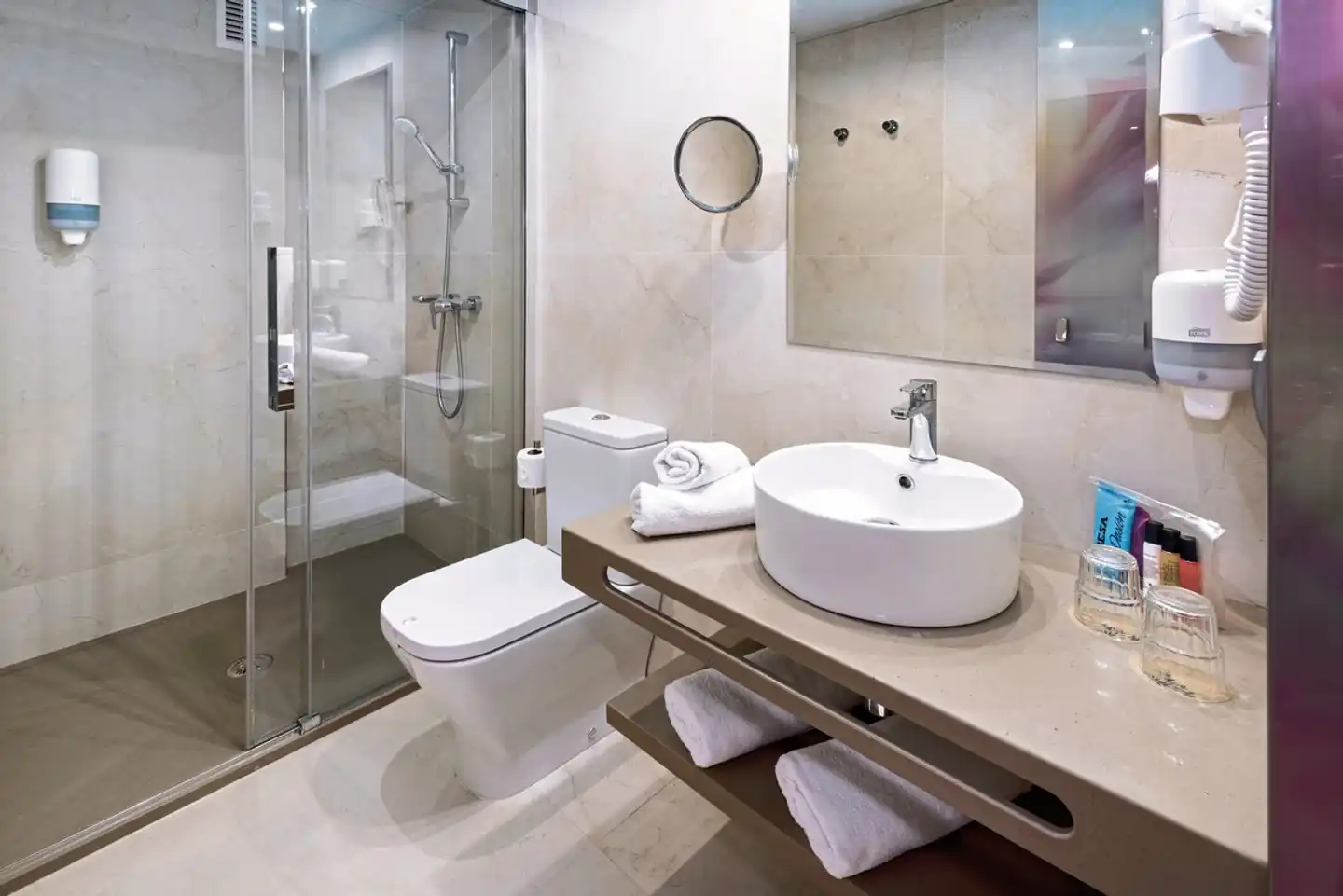 Sumus Hotel Monteplaya Badezimmer