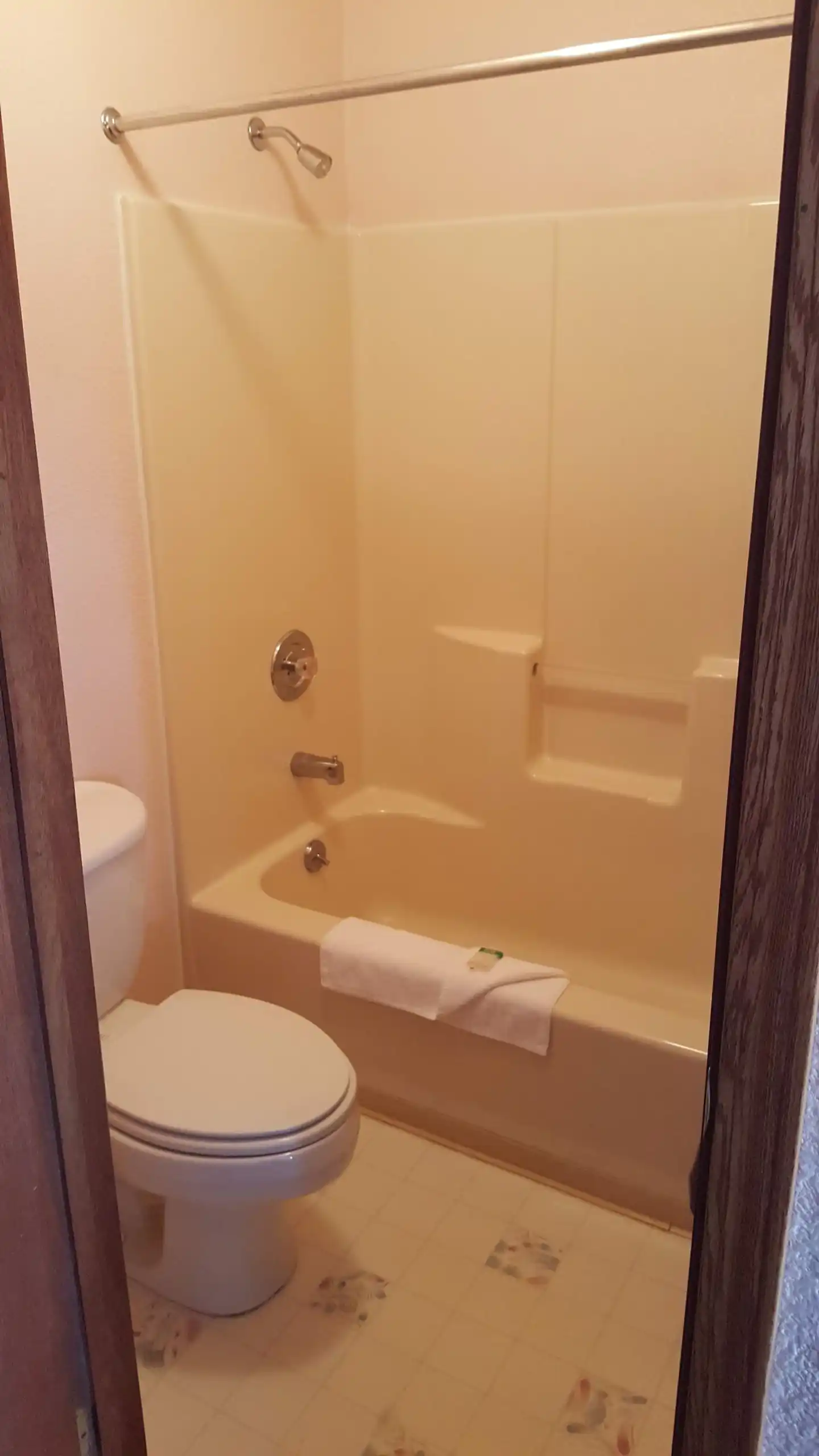 Tok Motels Badezimmer