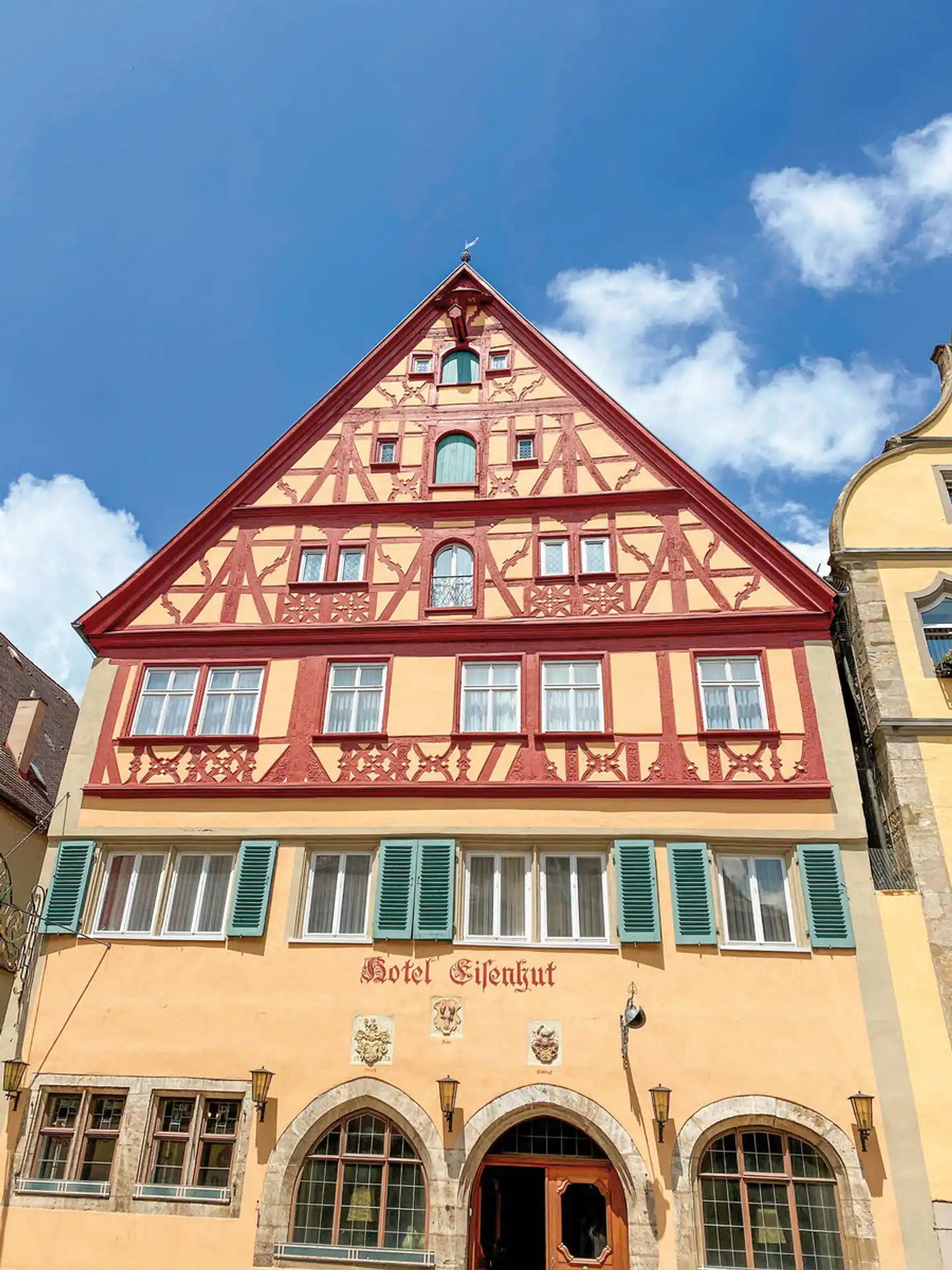 Hotel Eisenhut Aussenansicht