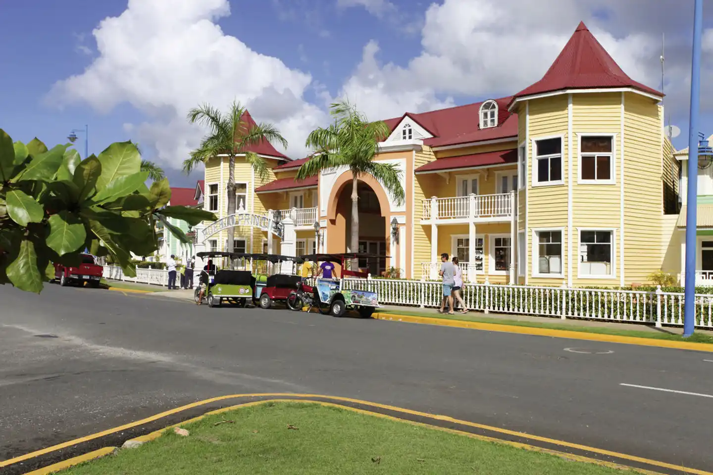 Bahia Principe Grand Cayacoa Aussenansicht