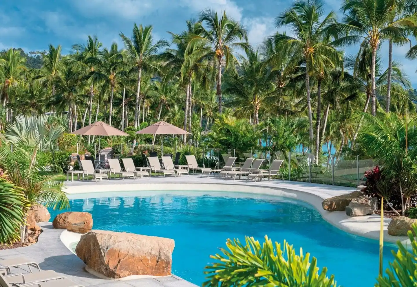 Whitsunday Apartments Hamilton Island Pool