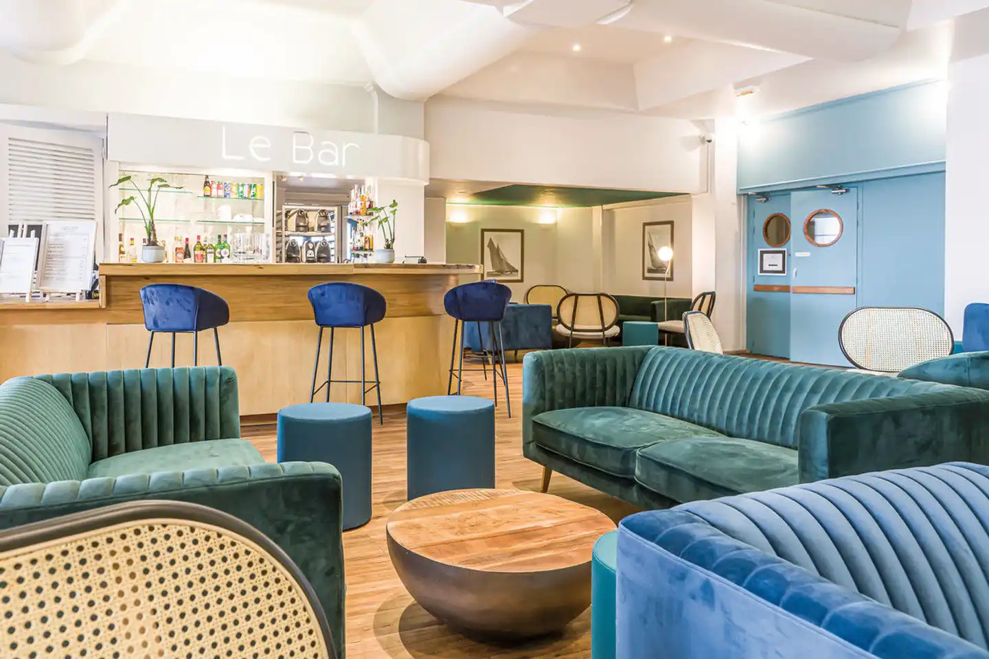 SOWELL HÔTELS Le Beach Lobby