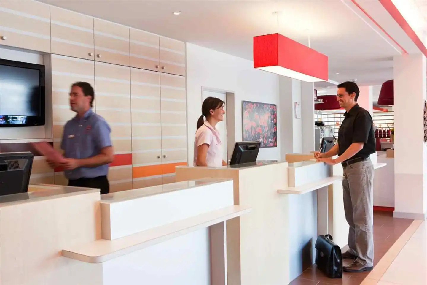 ibis Zurich Messe Airport Lobby