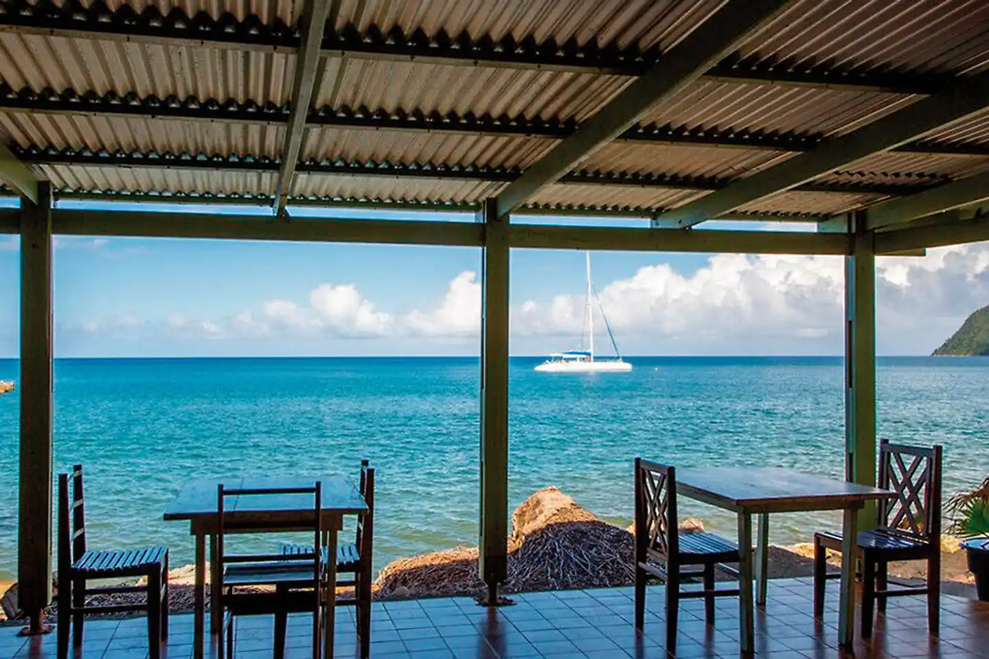 Picard Beach Cottages Bar