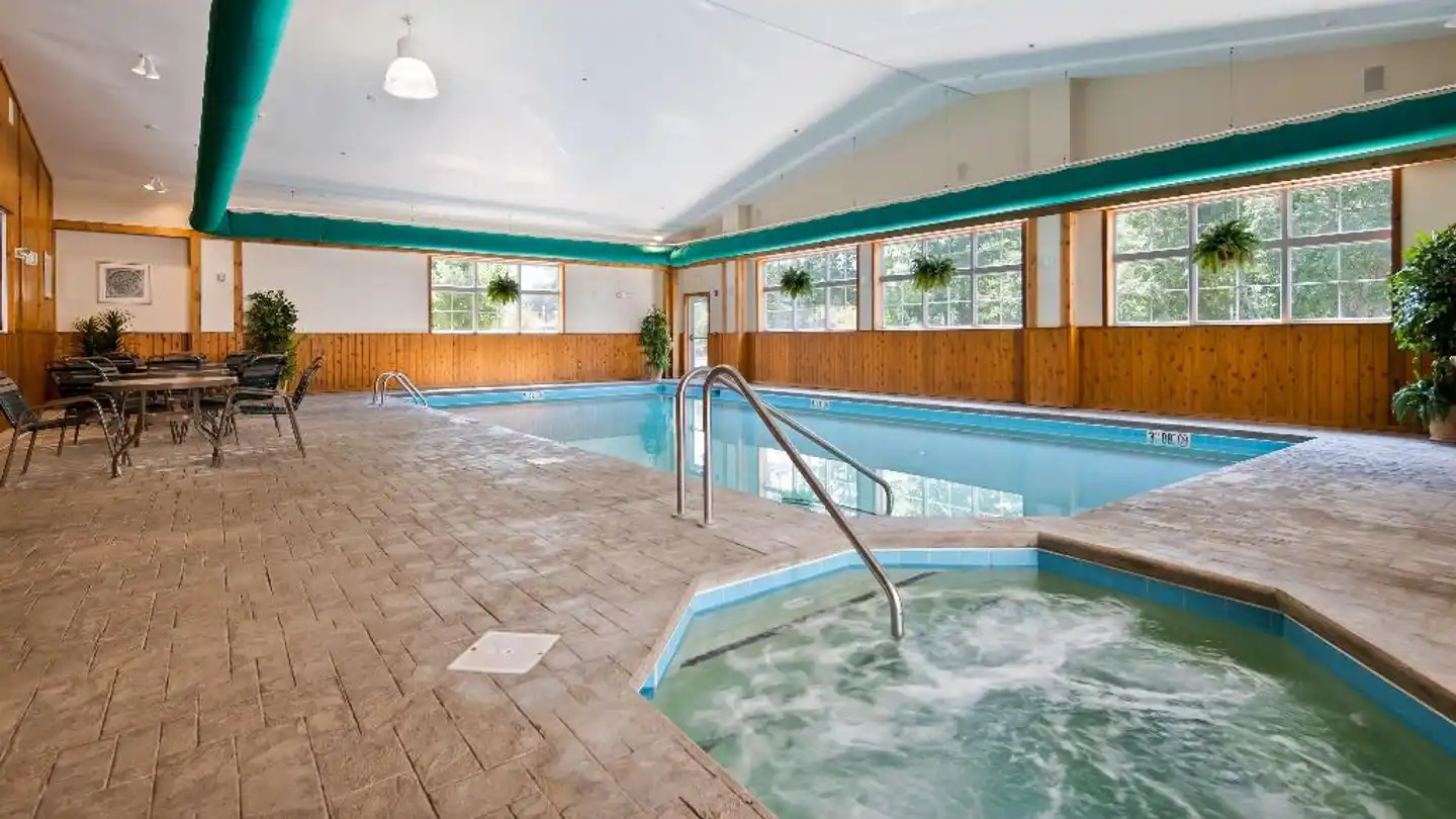 Best Western Plus Crossroads Inn & Suites Wellness