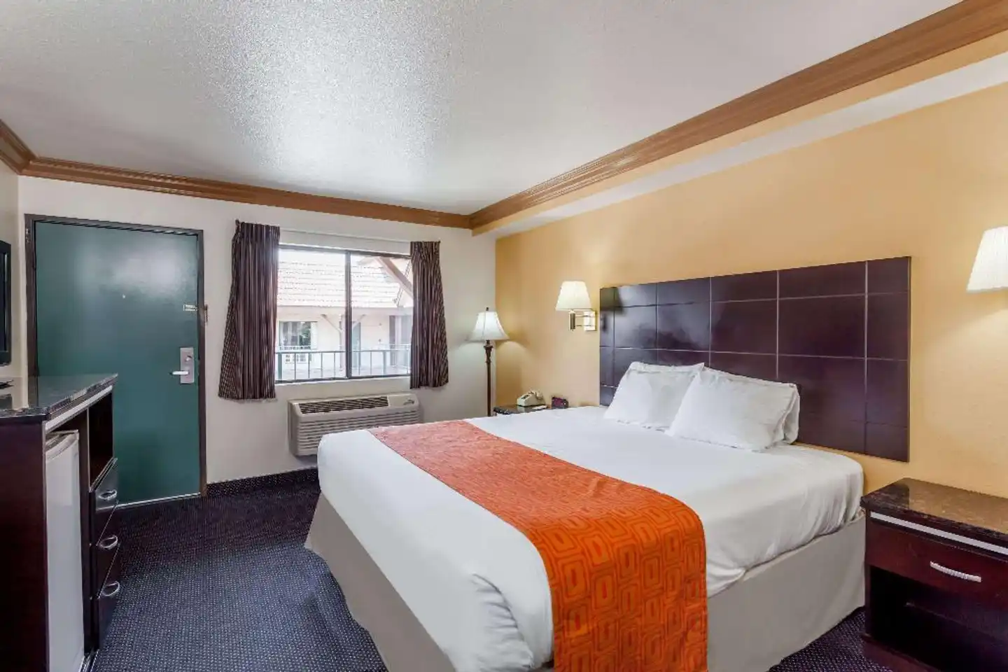 Howard Johnson by Wyndham Norco Wohnbeispiel