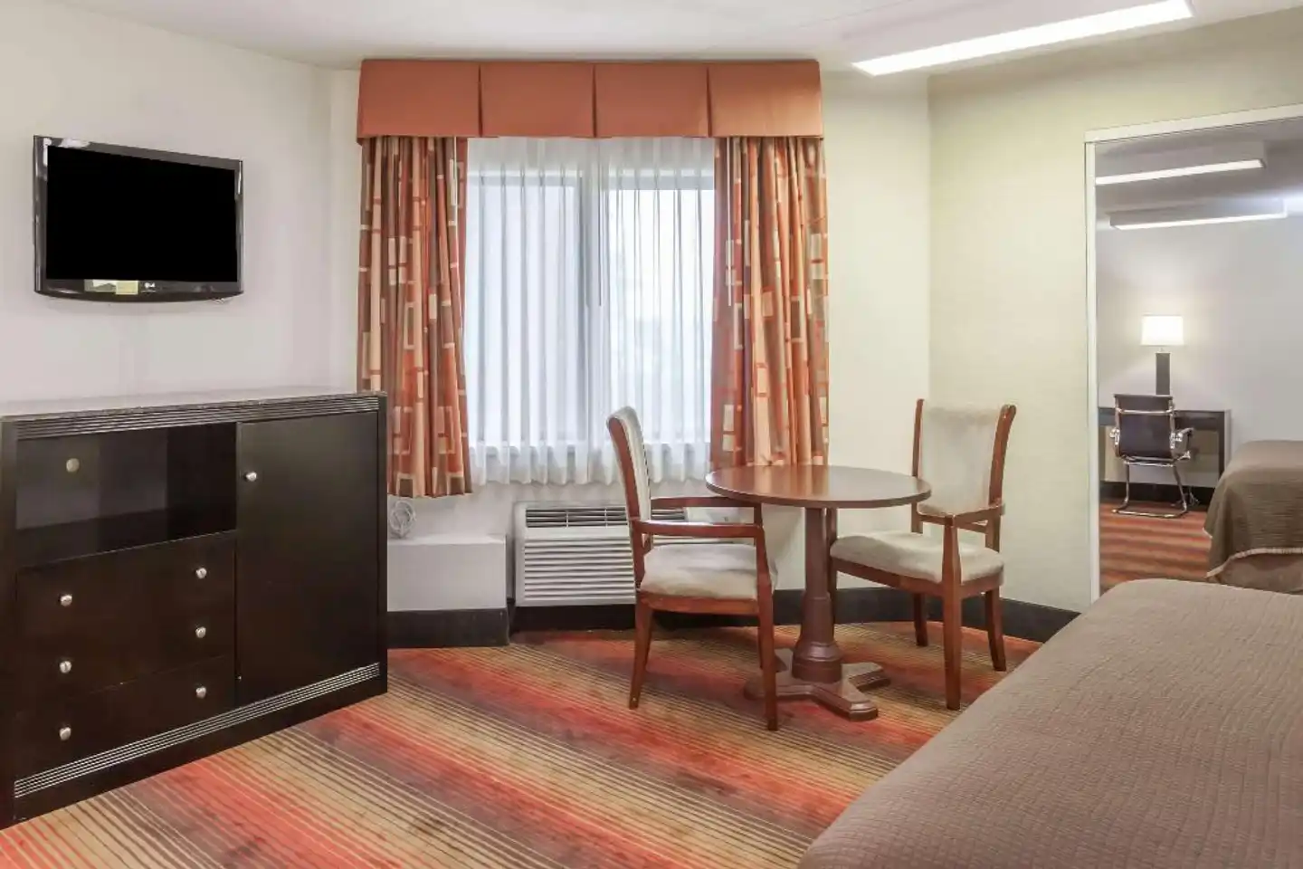 Howard Johnson by Wyndham Newark Airport Wohnbeispiel