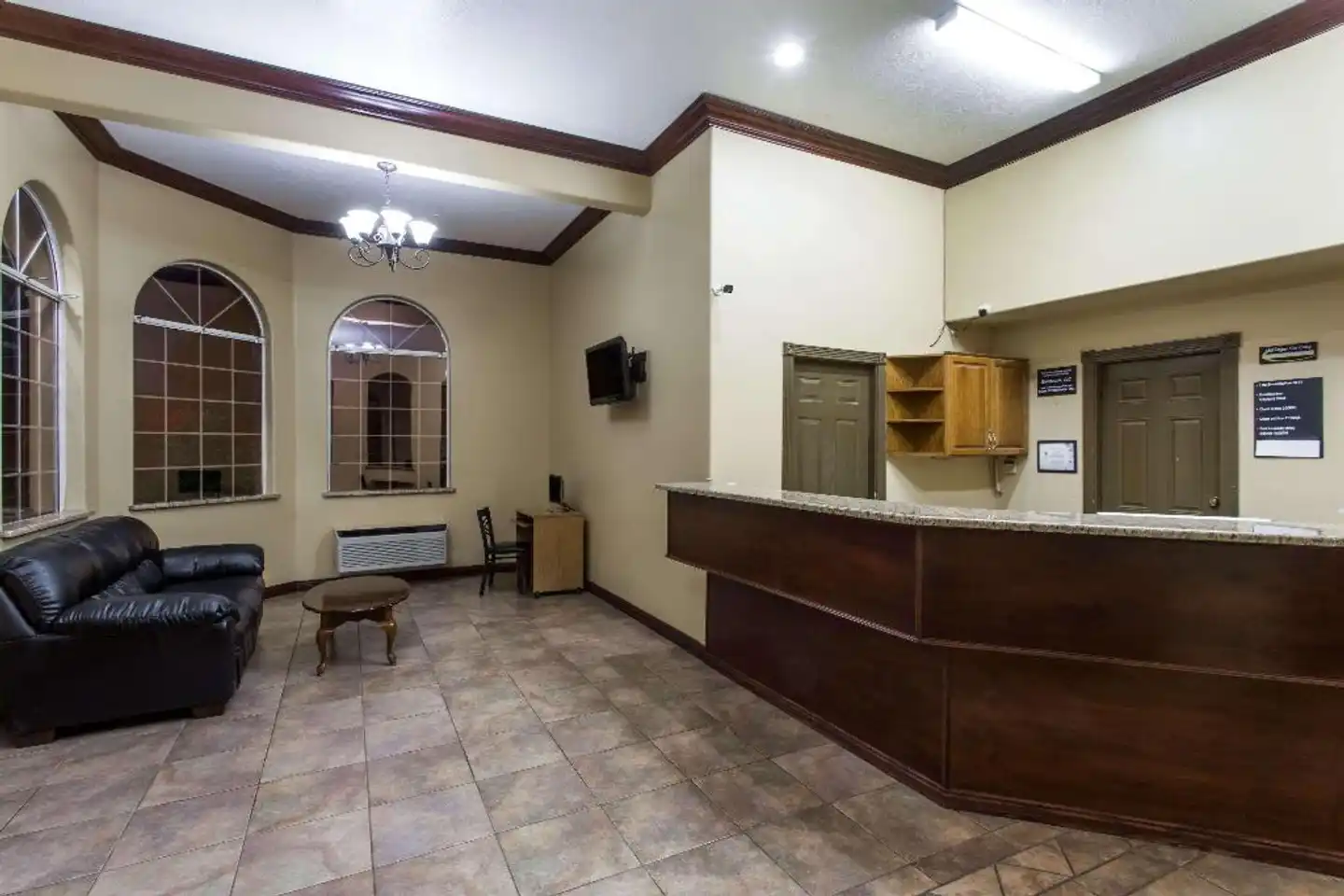 Super 8 by Wyndham Hurricane Zion National Park Lobby