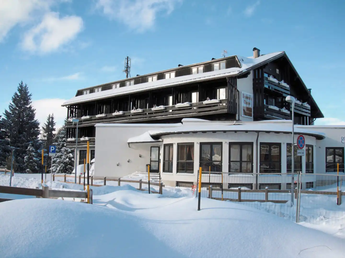 Dolomiti Chalet Family Hotel Pool