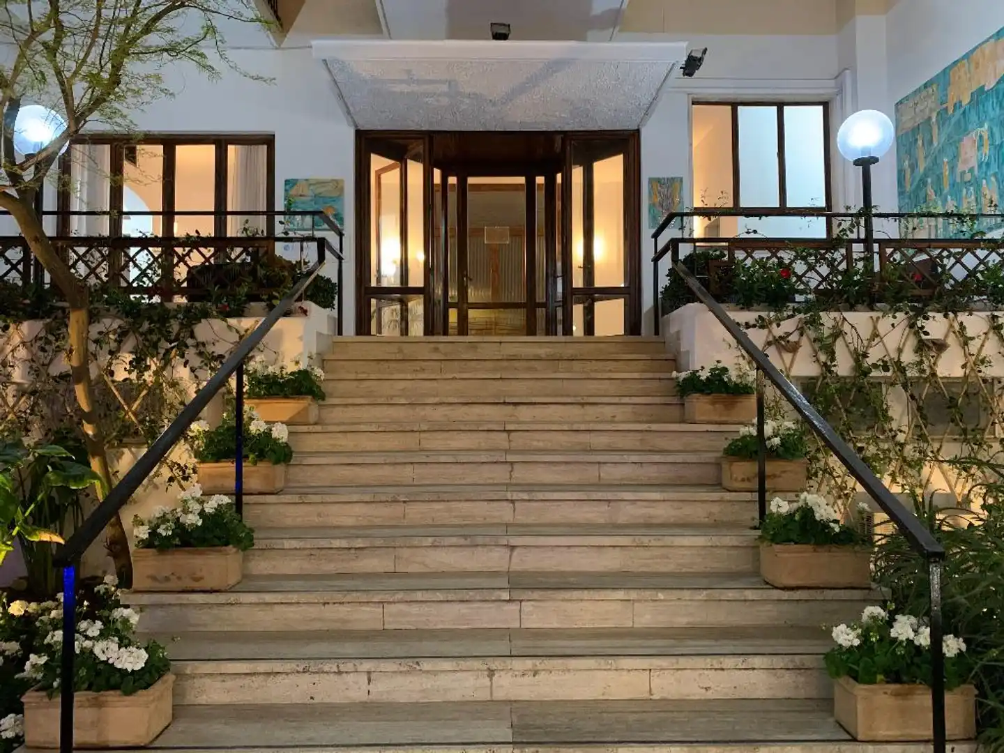 Conte Lobby