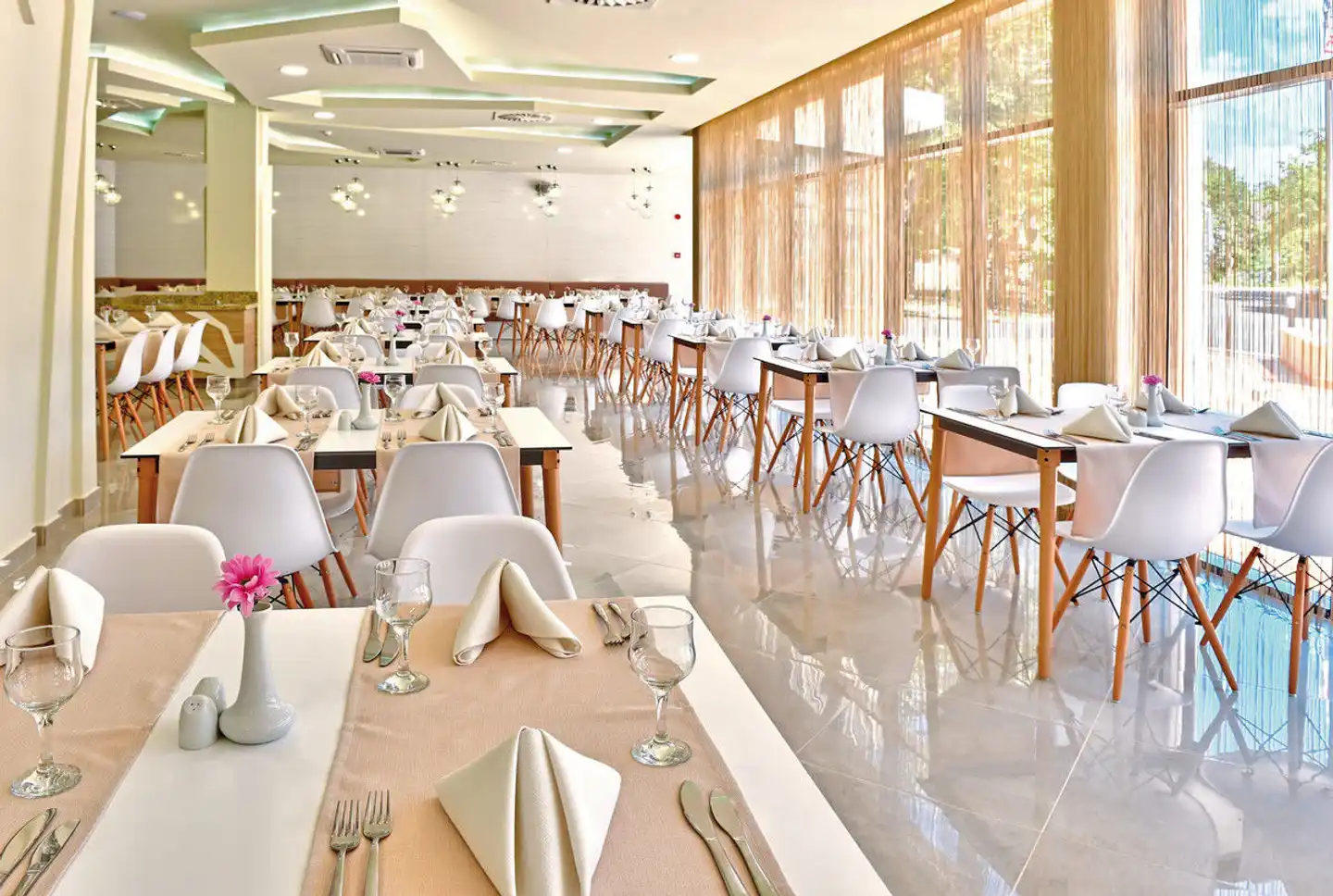 GRIFID Foresta Restaurant