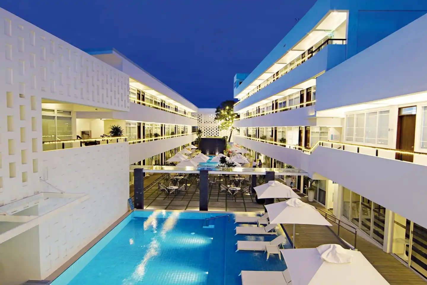 Coast Pool