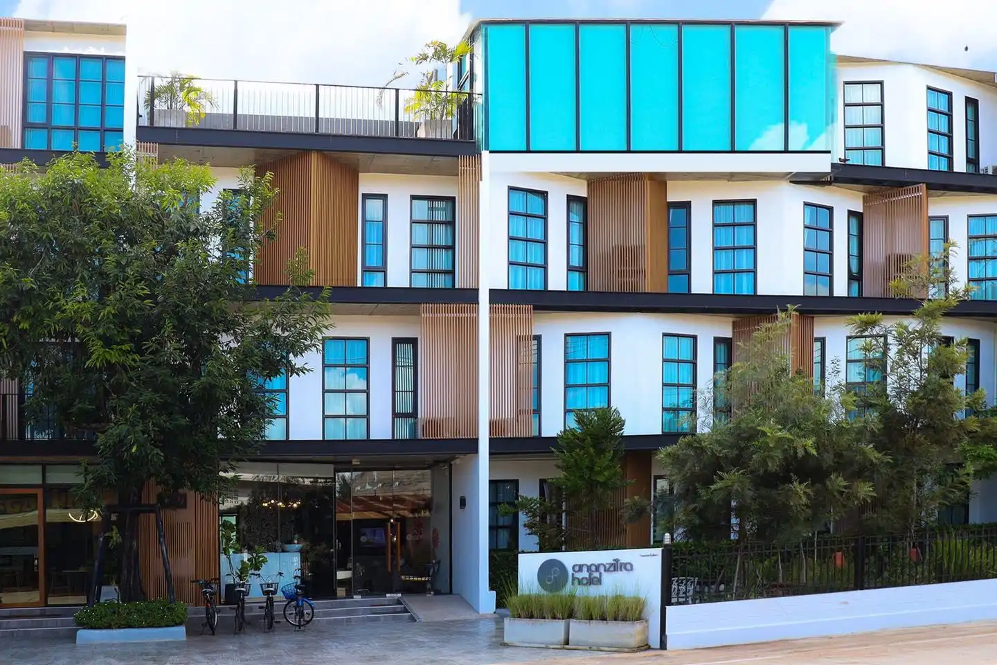 Ananzitra Hotel Aussenansicht