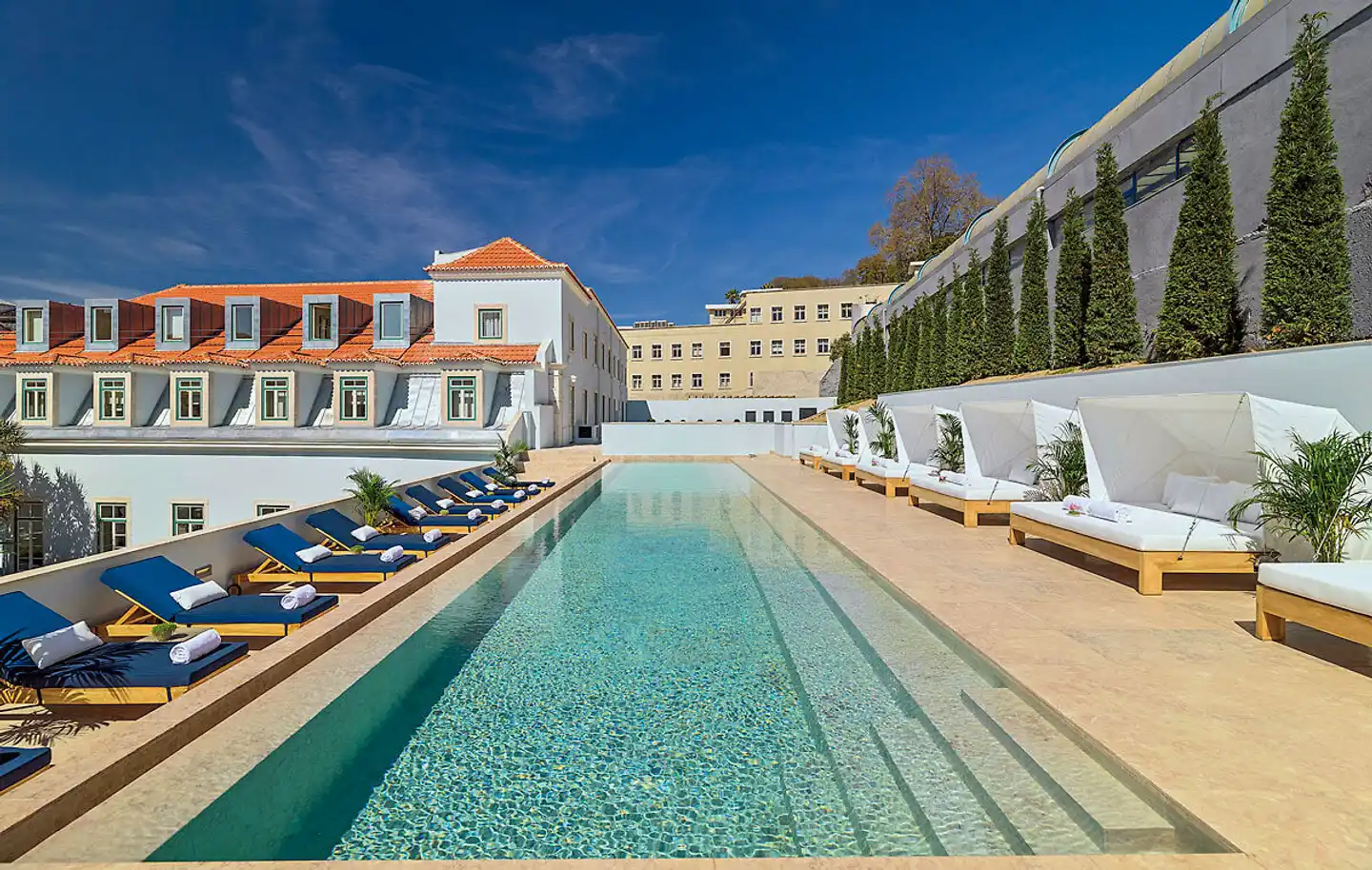 The One Palacio da Anunciada Pool