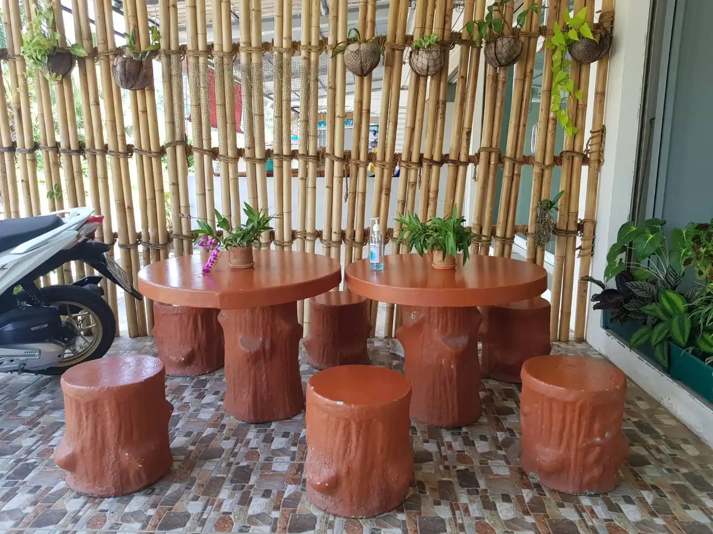 Theppahrak Hostel Khaolak Lobby