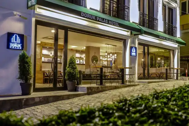DORUK PALAS HOTEL Aussenansicht