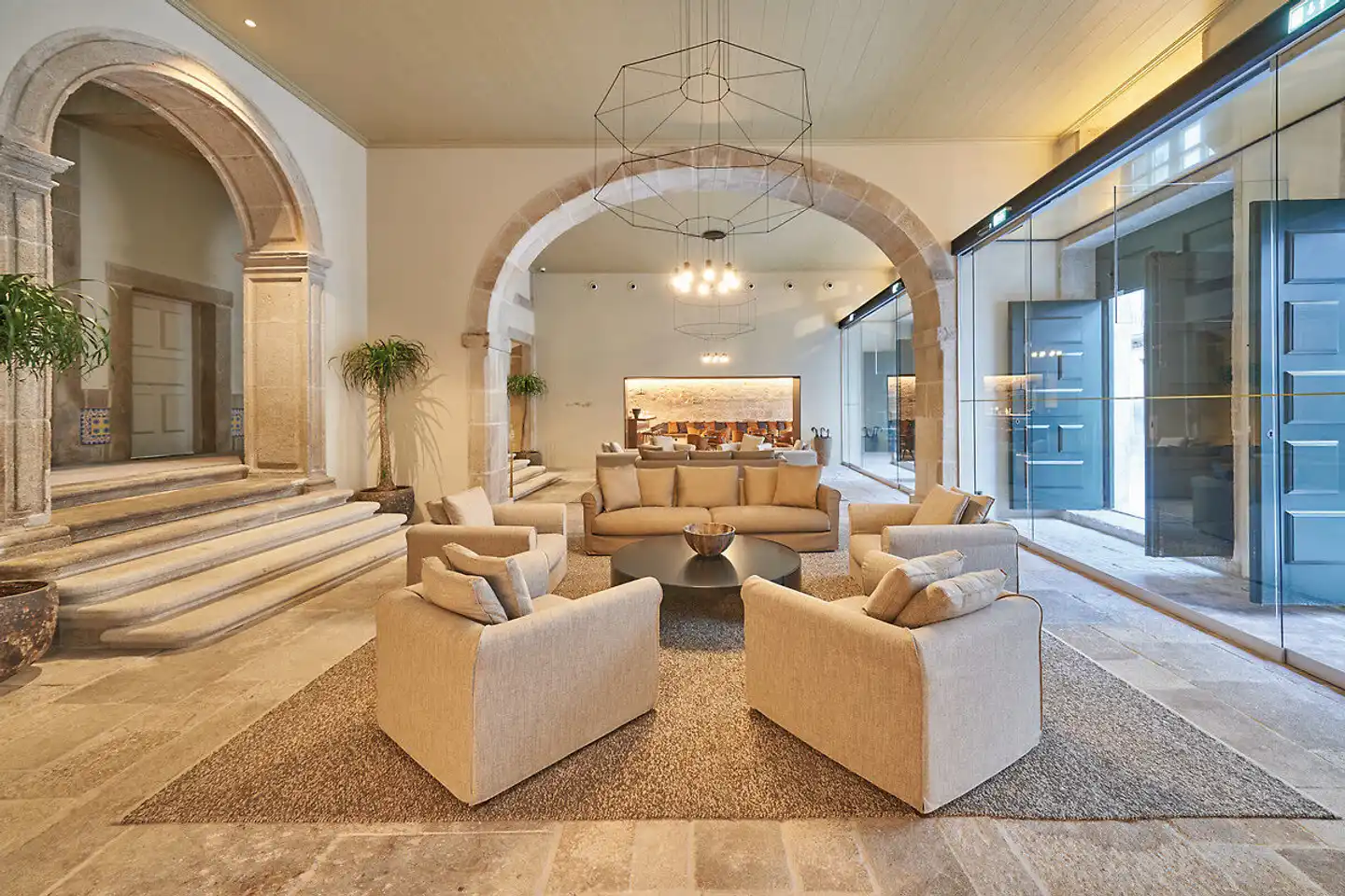 PortoBay Flores Lobby