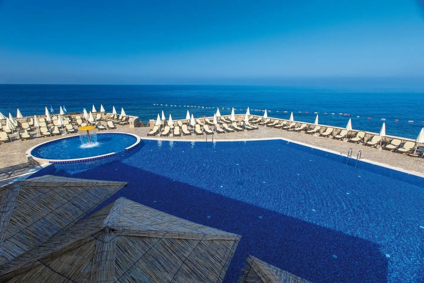 Radisson Wind Rose Resort Montenegro Pool