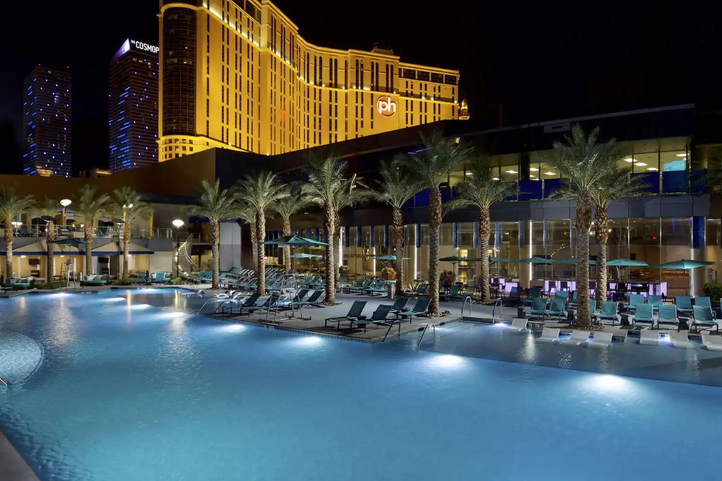 Hilton Grand Vacations Club Elara Center Strip Las Vegas Pool