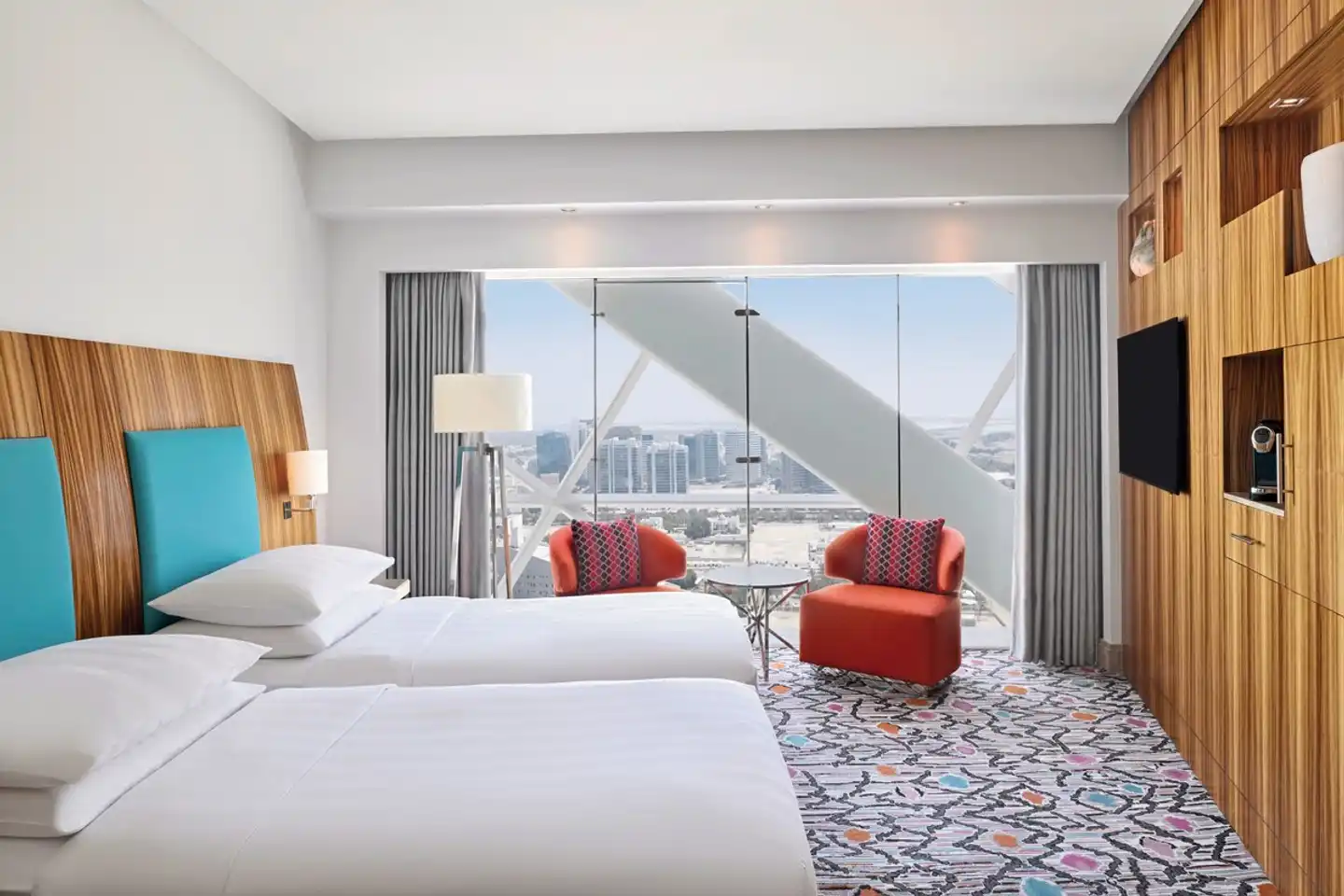 Andaz Capital Gate Abu Dhabi by Hyatt Wohnbeispiel
