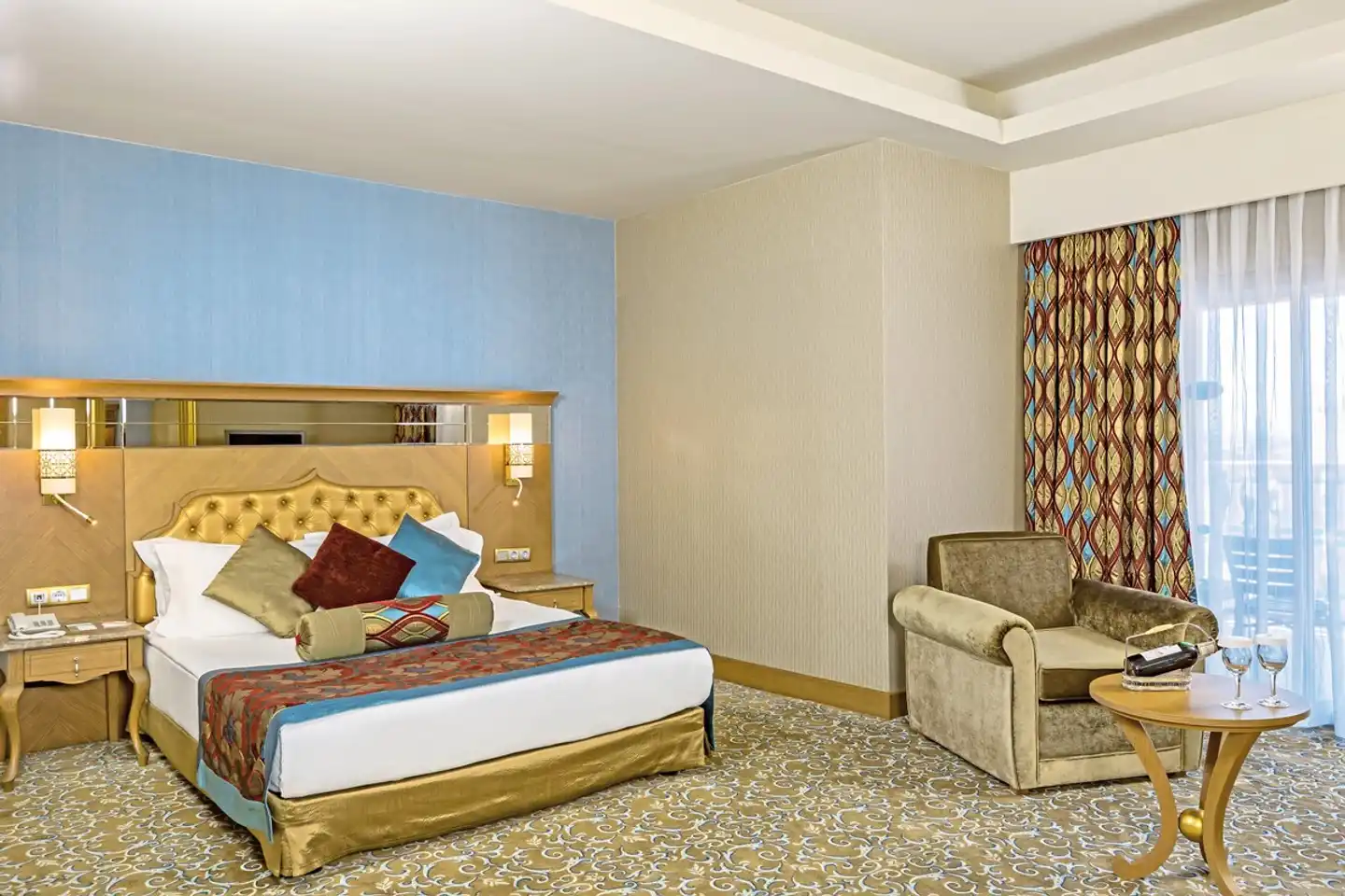 Royal Holiday Palace ACCOMMODATION