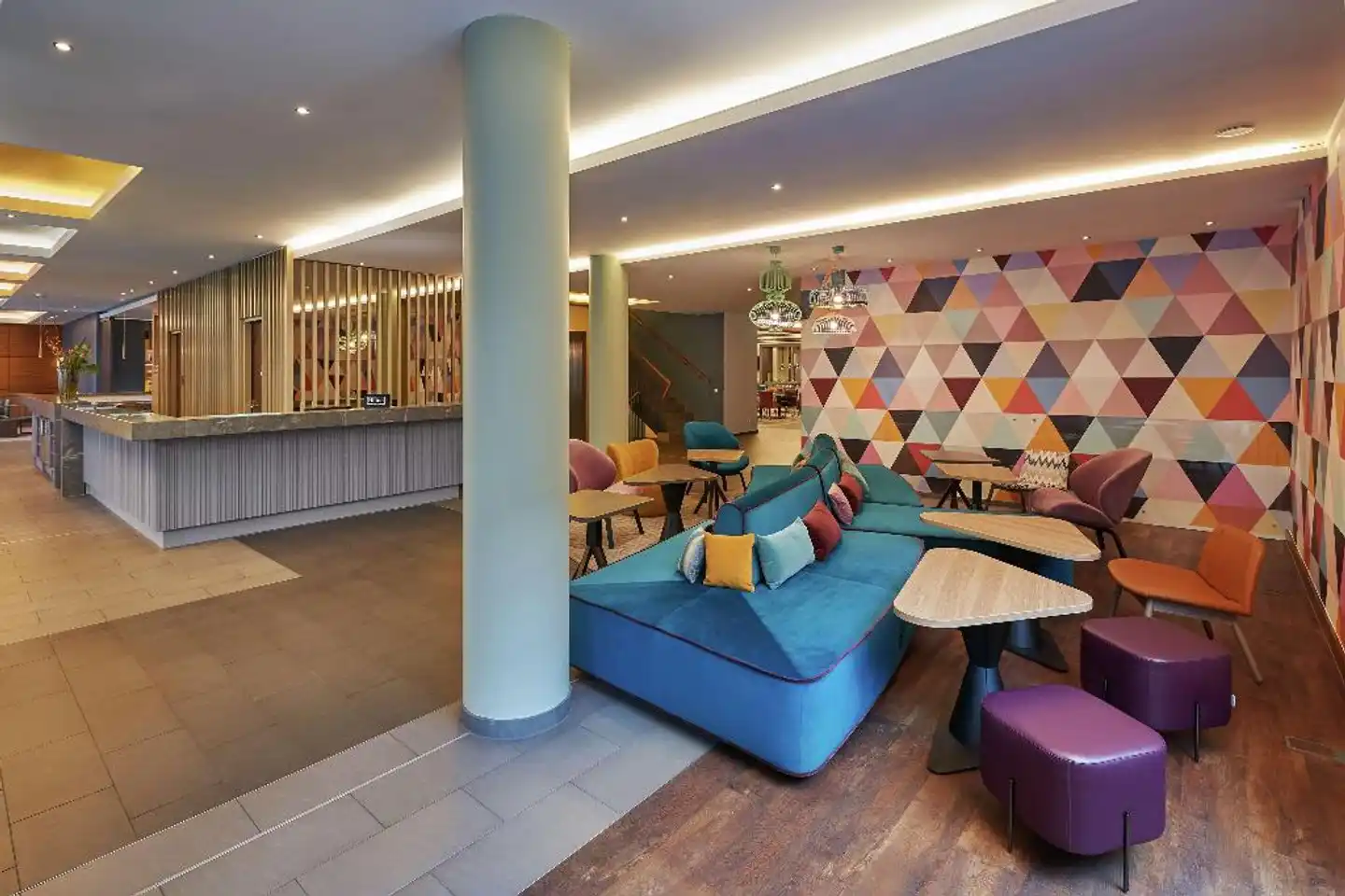 Hampton by Hilton Berlin City West Lobby