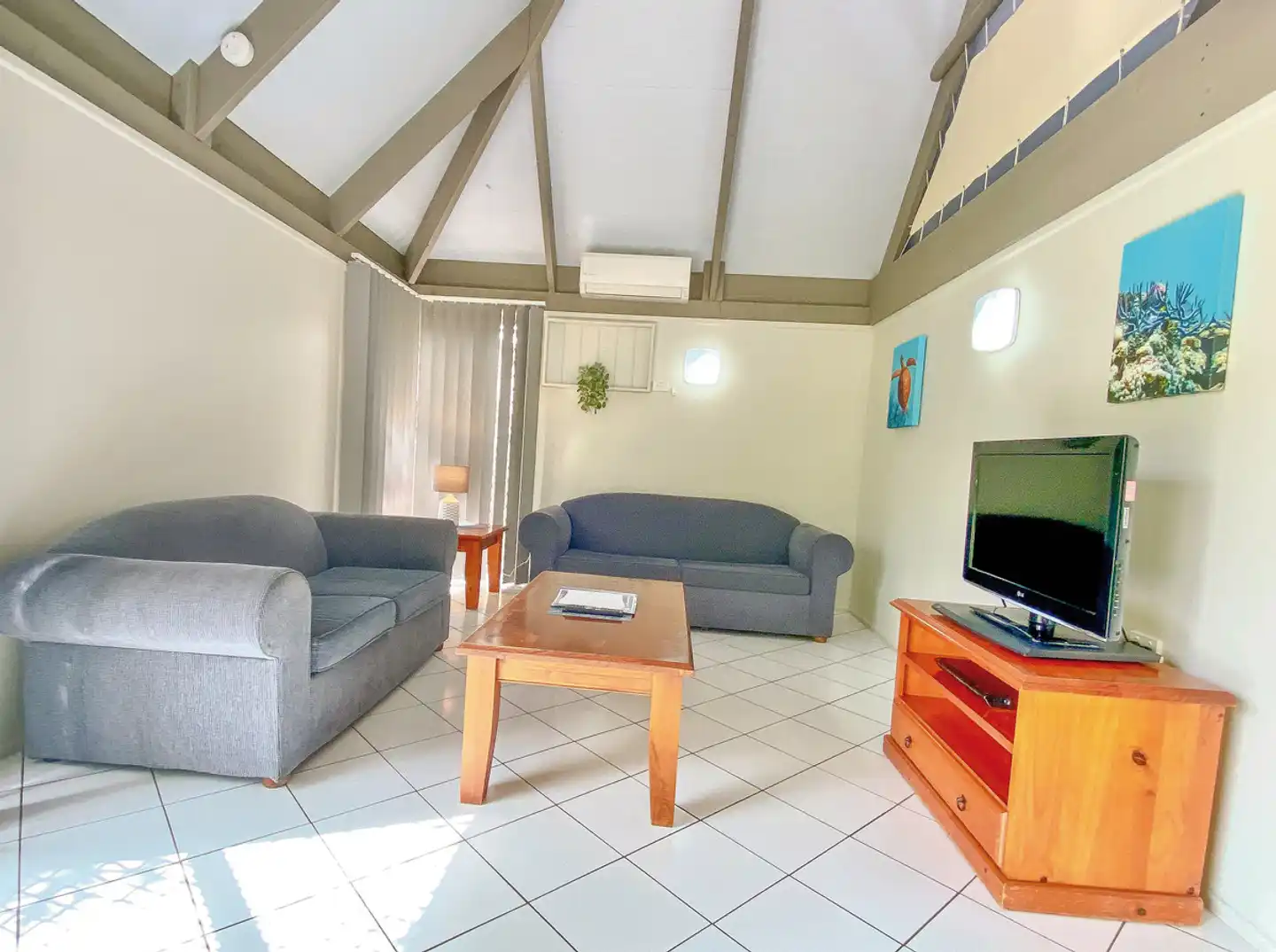 Kelly's Beach Resort Lobby
