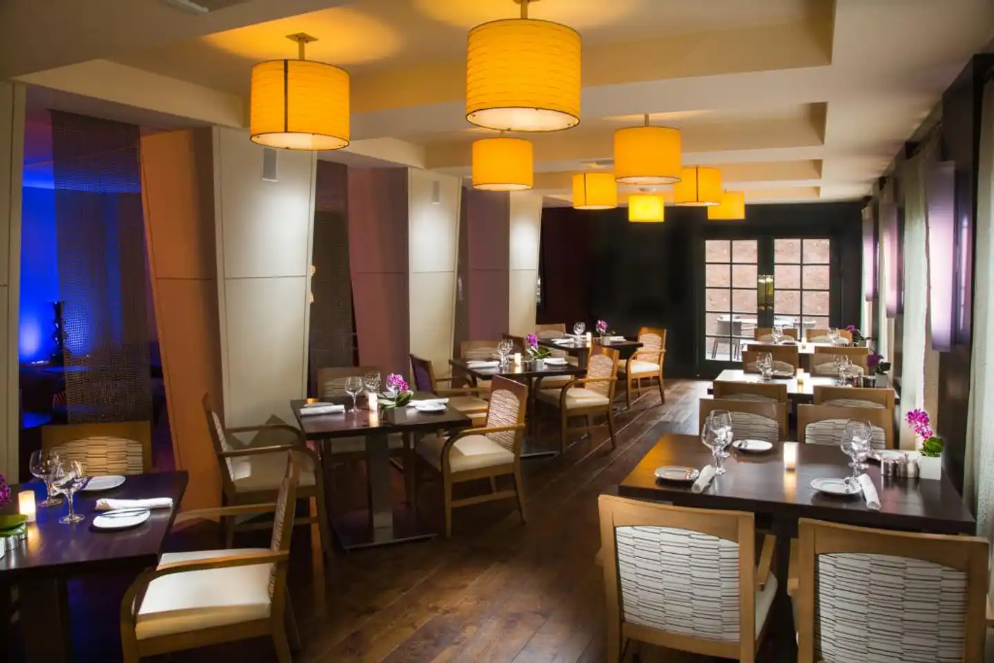 Le Montrose Suite Hotel Restaurant